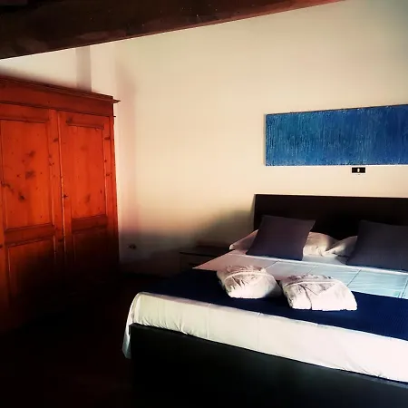 Torre Depazzi Bed & Breakfast 3*